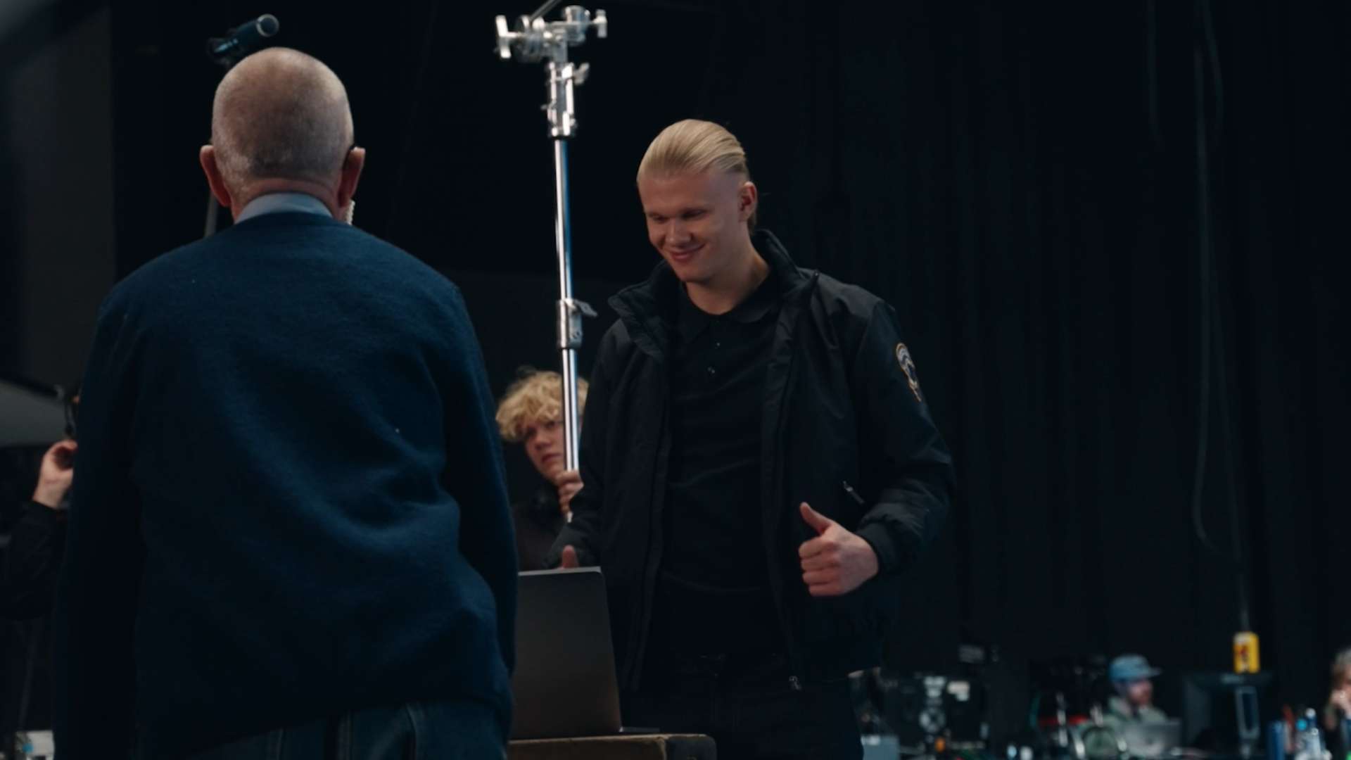 让曼联看似 让曼联看似