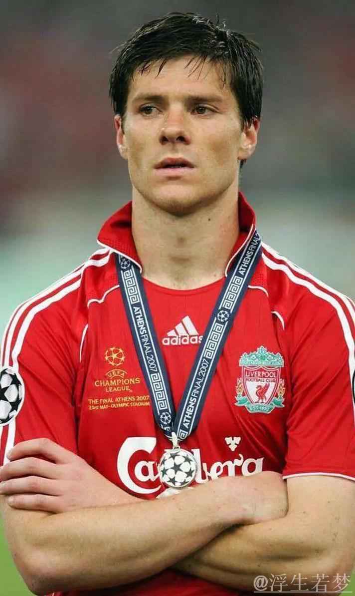 哈维·阿隆索:十二月的考验与超级杯的期待 哈维·阿隆索:十二月的考验与超级杯的期待